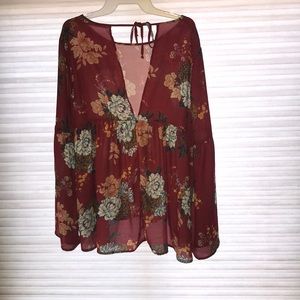 Flirty casual blouse